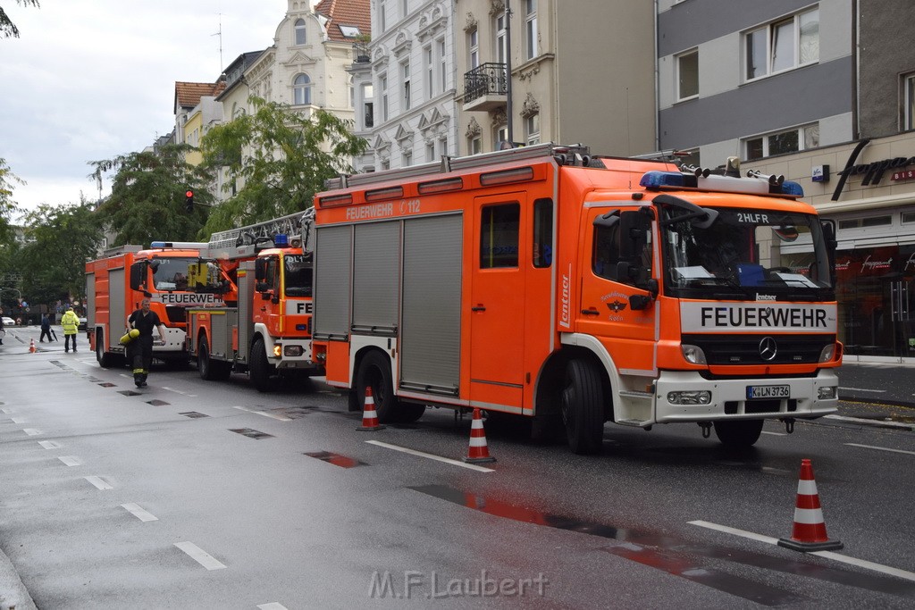 Feuer 2 Koeln Nippes Neusserstr P048.JPG - Miklos Laubert